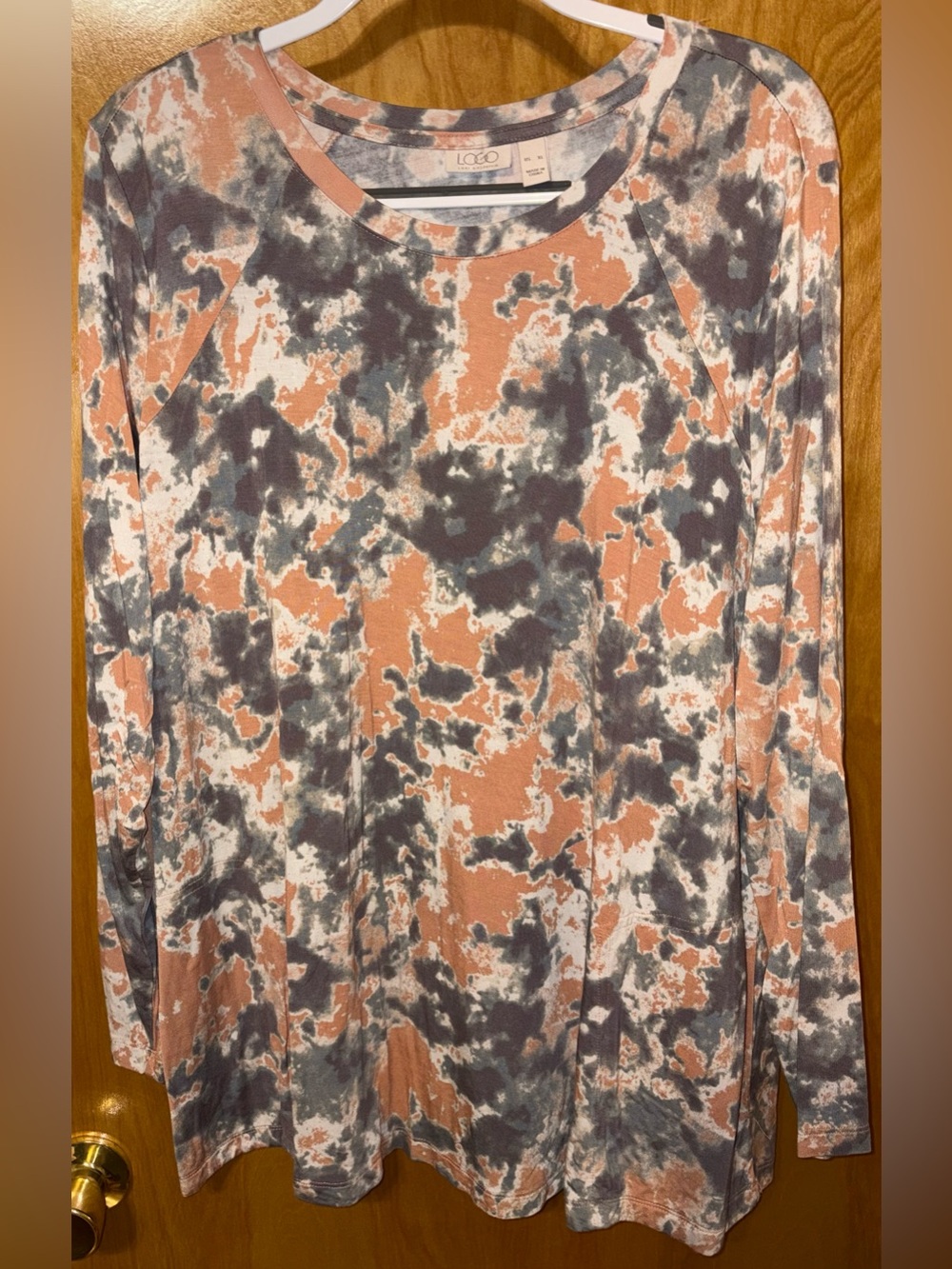 LOGO by Lori Goldstein “soft pink” tie-dye knit long sleeve top Size XL